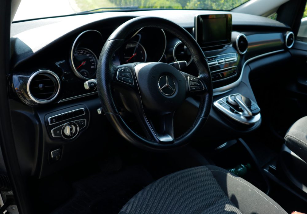 Mercedes-Benz E 200 Gallery 005